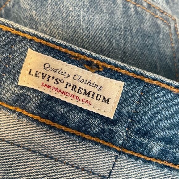 Levi's Premium 501 Ripped Distressed Button Fly Jeans Size 28 - Picture 6 of 7